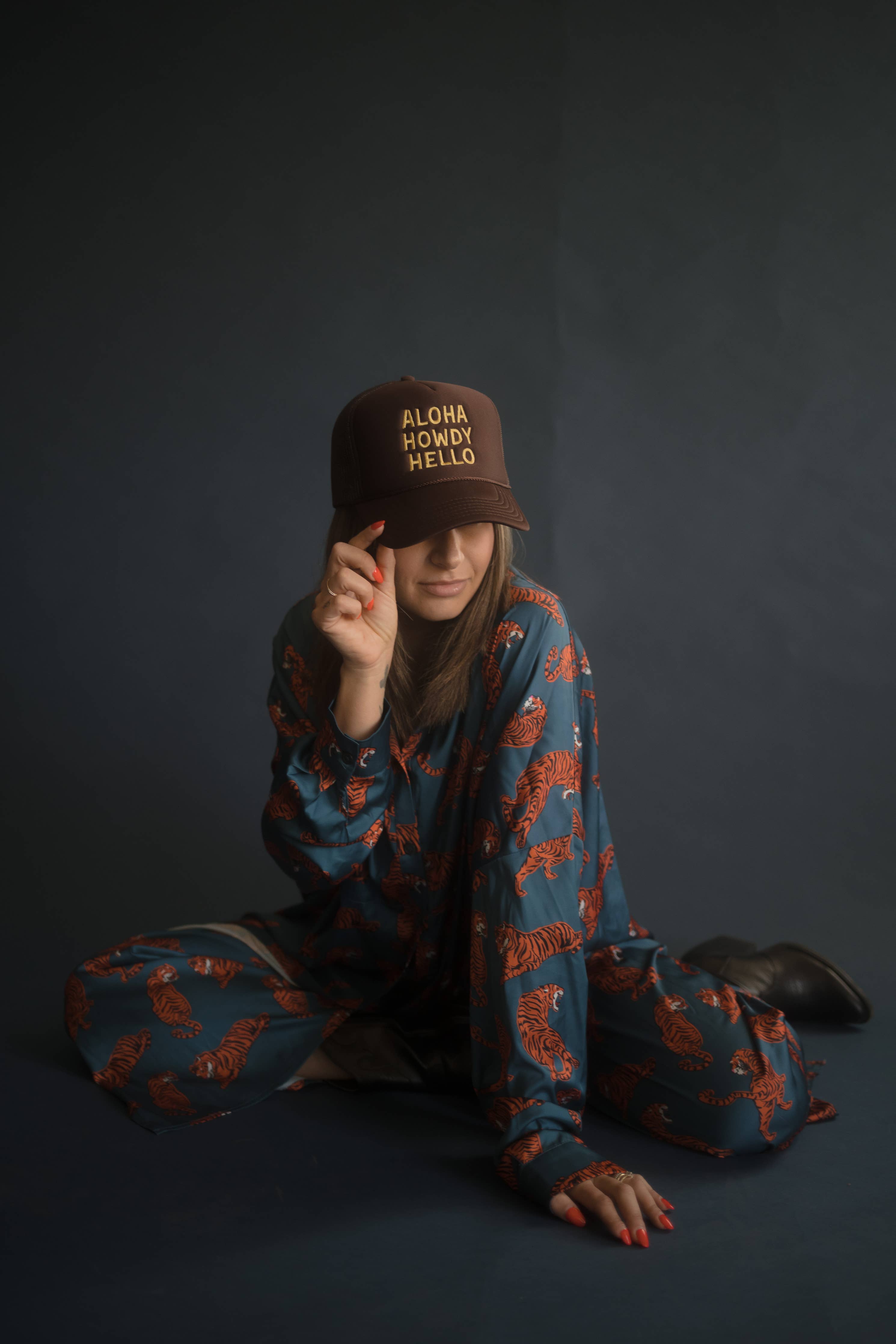 Aloha Howdy Hello hat: Brown