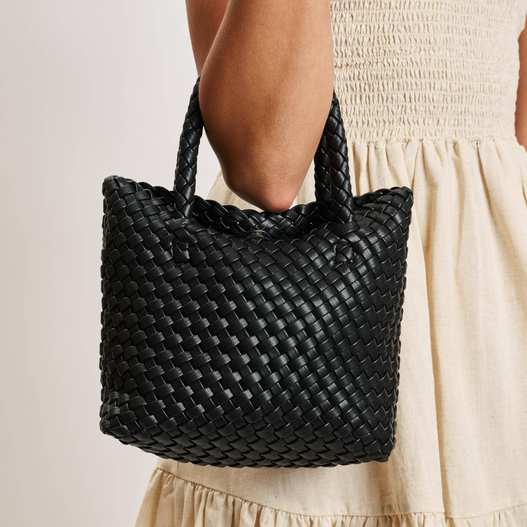 Leanna Woven Crossbody: White