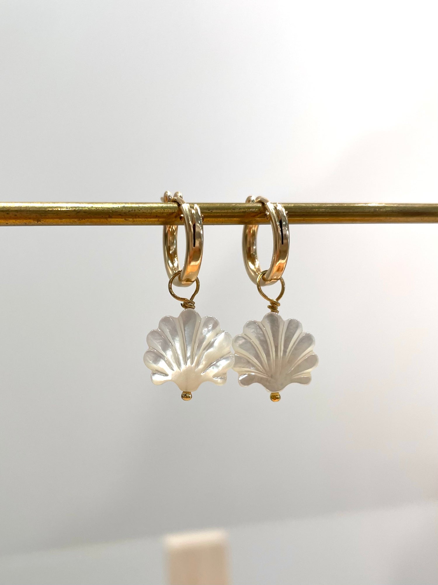 Seashell Muse Huggie